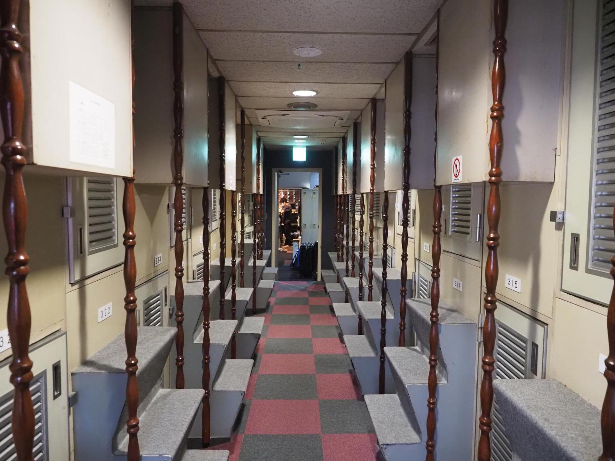 Capsule Hotel Block Room Tokyo prefektur Exteriör bild